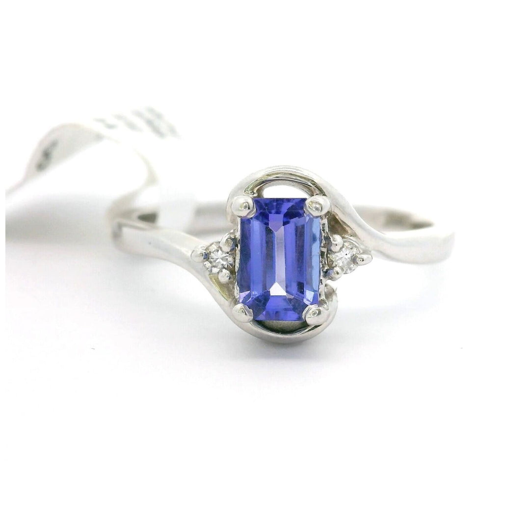 Brand New Tanzanite and Diamond Fancy Ring in 14k White Gold Size 6.5